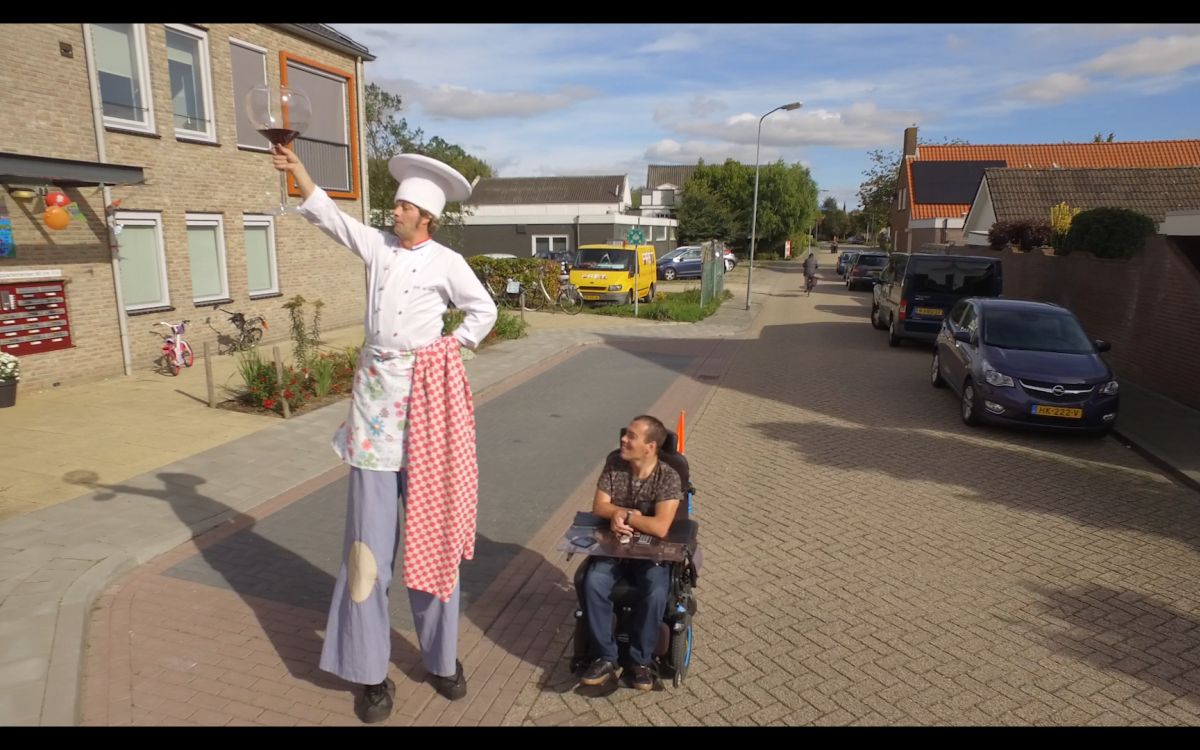 Leo Dirks uit Lent doet mee san Living Statues in Arnhem als Leoke. © Rolf Hensel